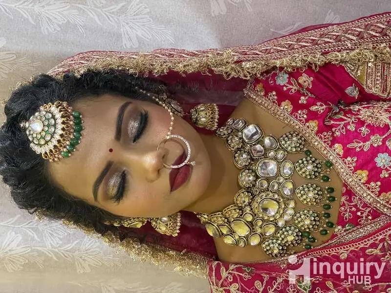 Anshika Makeoveo