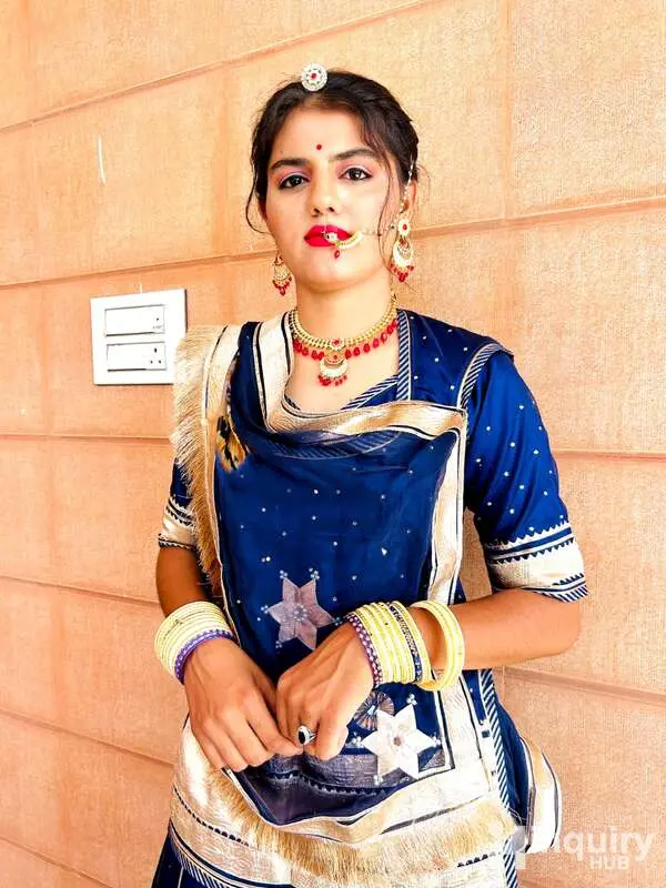 Neelam    Makeovers 21