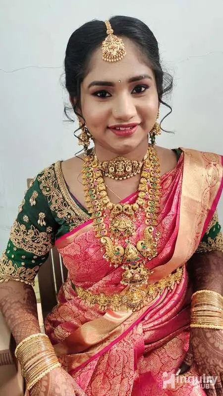 Hanishq Bridal Studio
