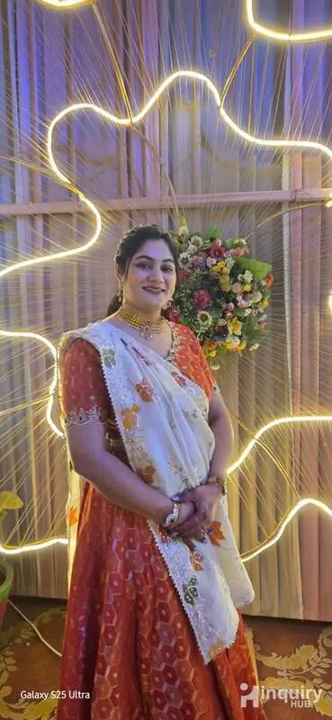 Shruu Hair And Makeover
