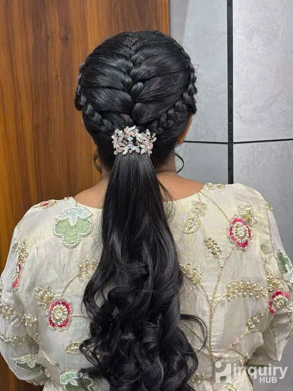 Shruu Hair And Makeover