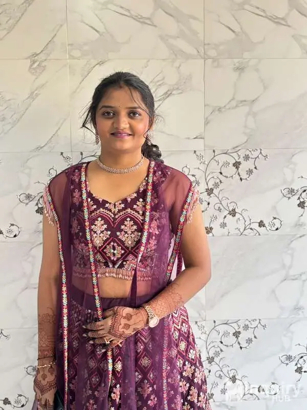 Shruu Hair And Makeover