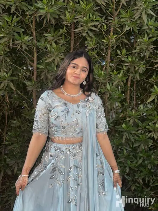 Shruu Hair And Makeover