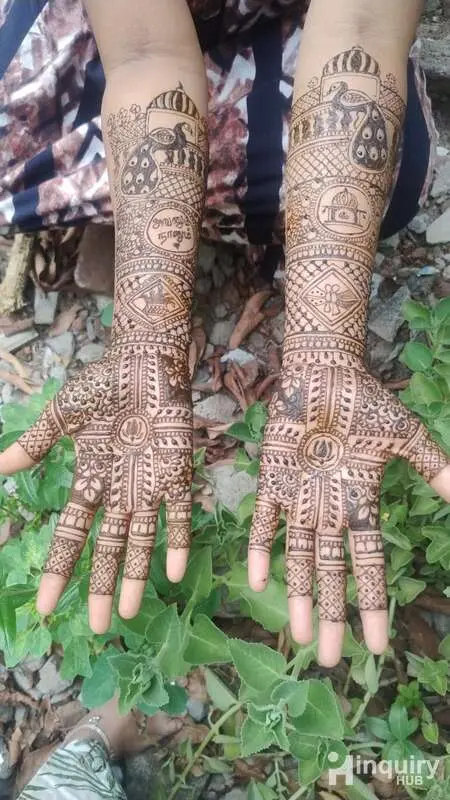 V Dhanasri Mehandi Artist