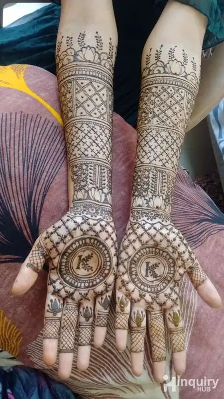 V Dhanasri Mehandi Artist