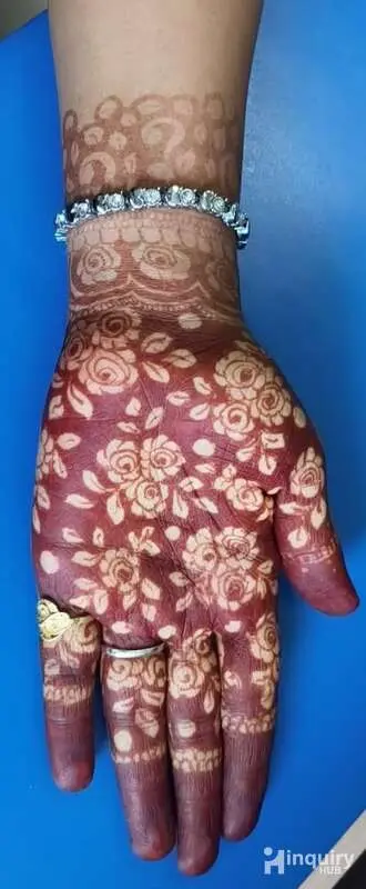 Alisha Mehndi Artist