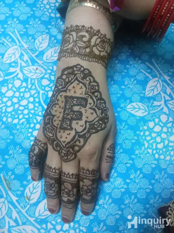 Tasleema Mehendi Artist