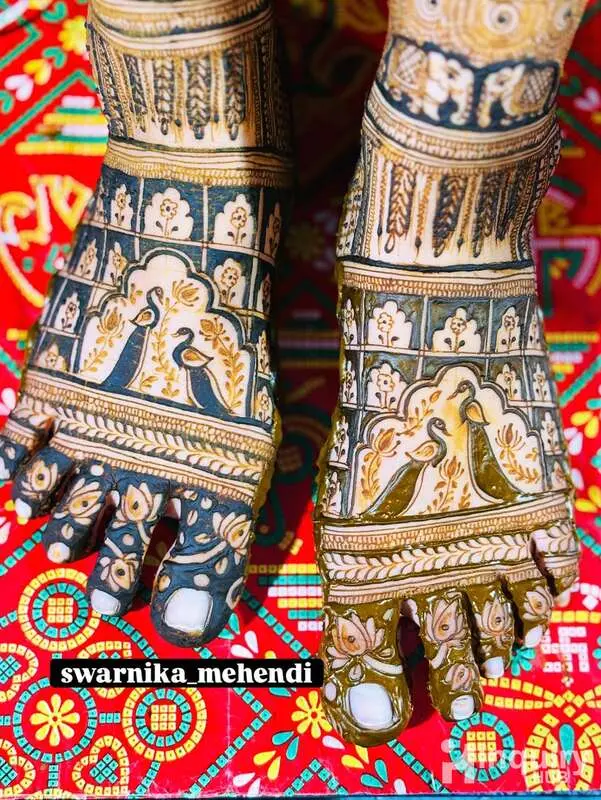 Swarnika Mehendi