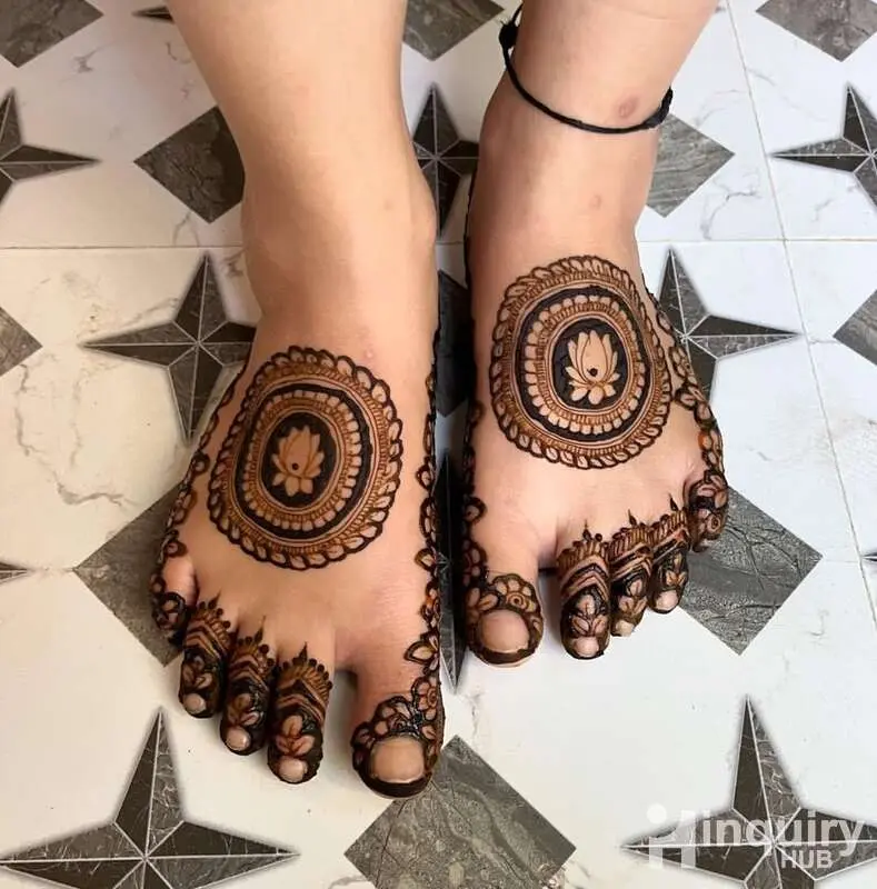 Saniyaa Mehndi Artist