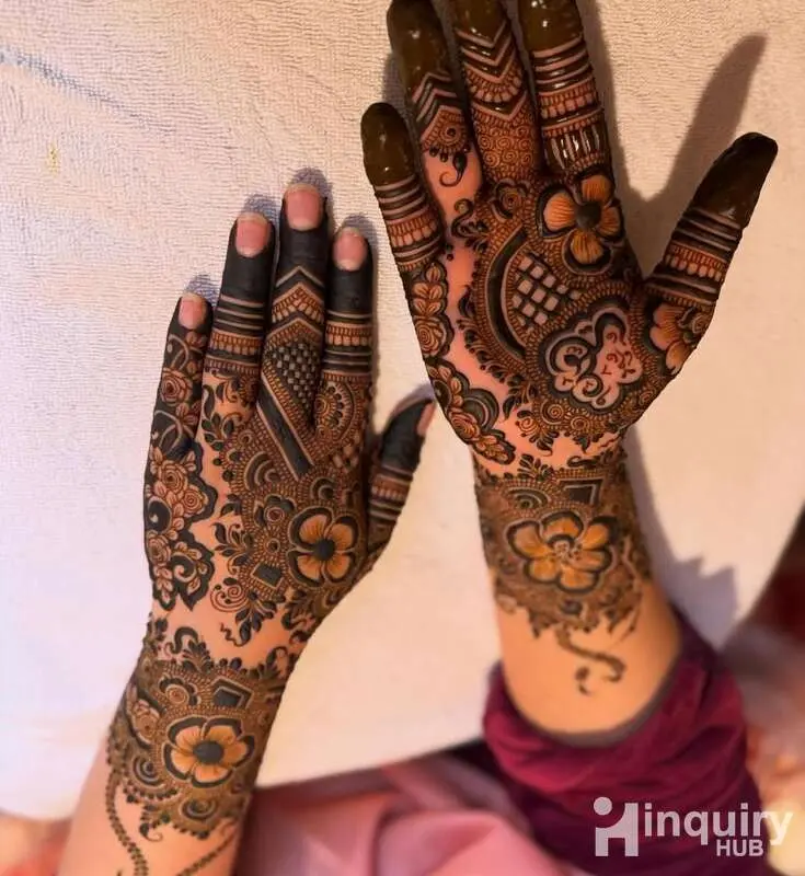 Saniyaa Mehndi Artist
