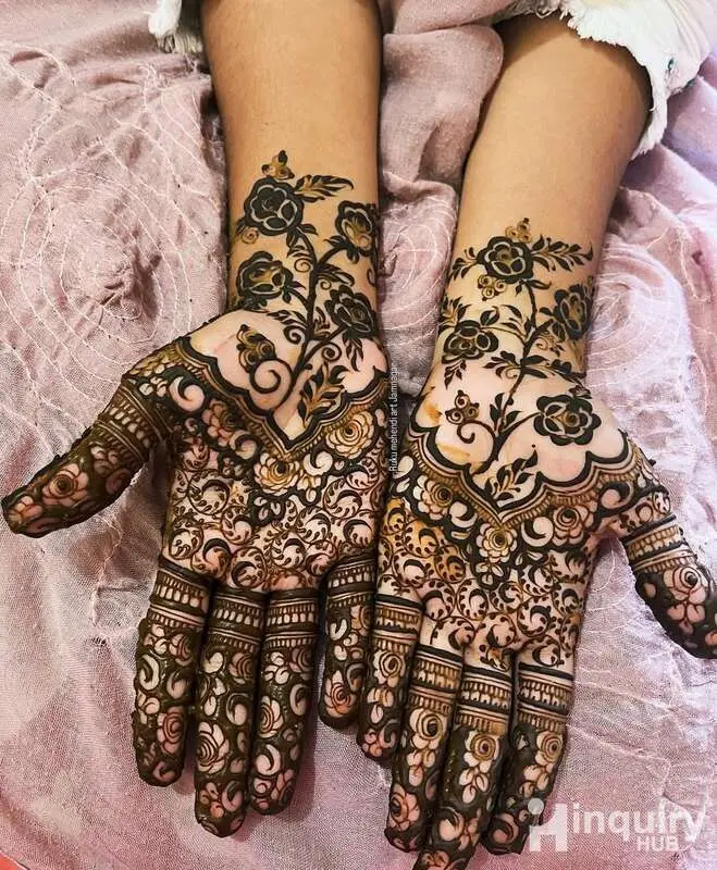 Saniyaa Mehndi Artist
