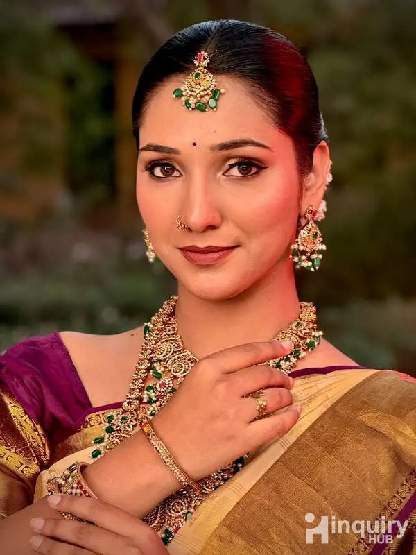 Namrata Barad   Bridal Makeup Artist   Pune