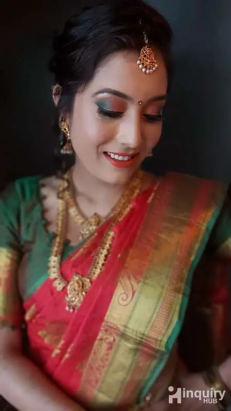 Van Shika Beauty Bliss