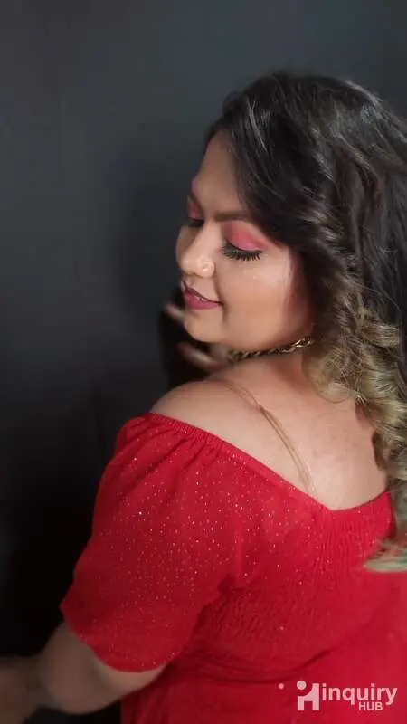 Van Shika Beauty Bliss