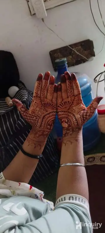 Nikita Mehandi Artist