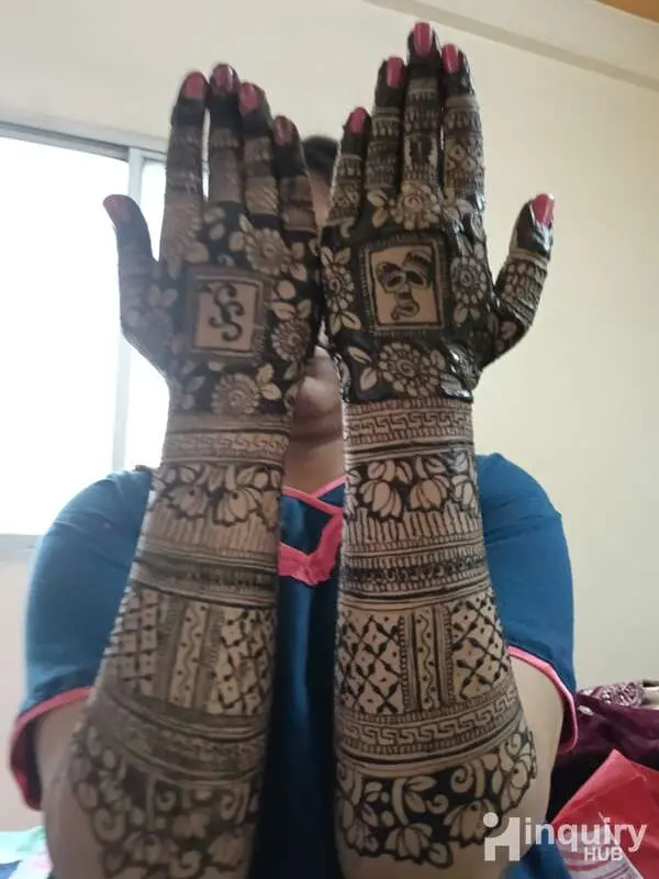 Ami Mehandi Artist