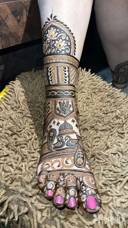 Meenu Mehandi Artist