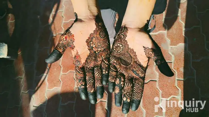 Heen By Aafreen