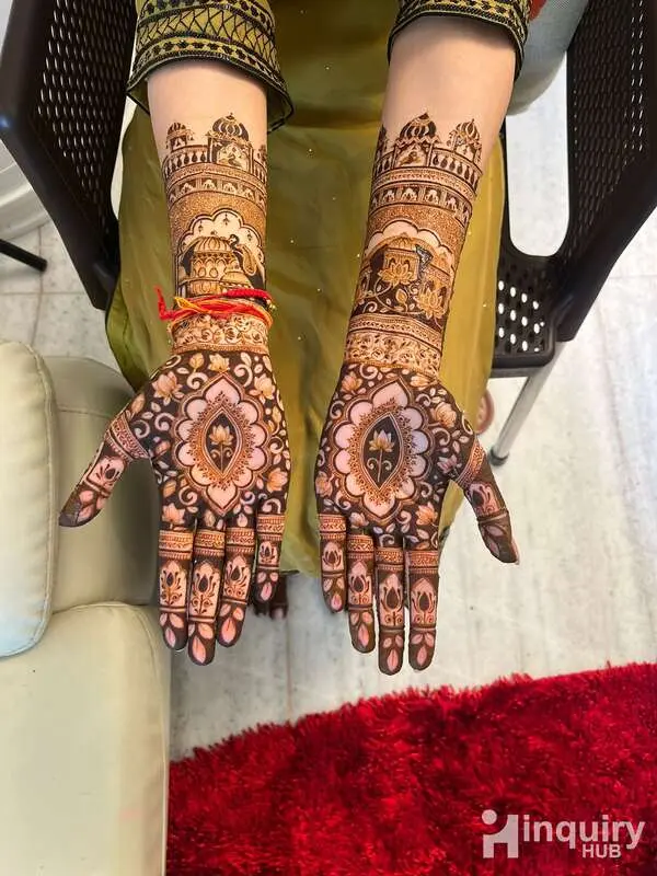 Ananya Mehndi Artist