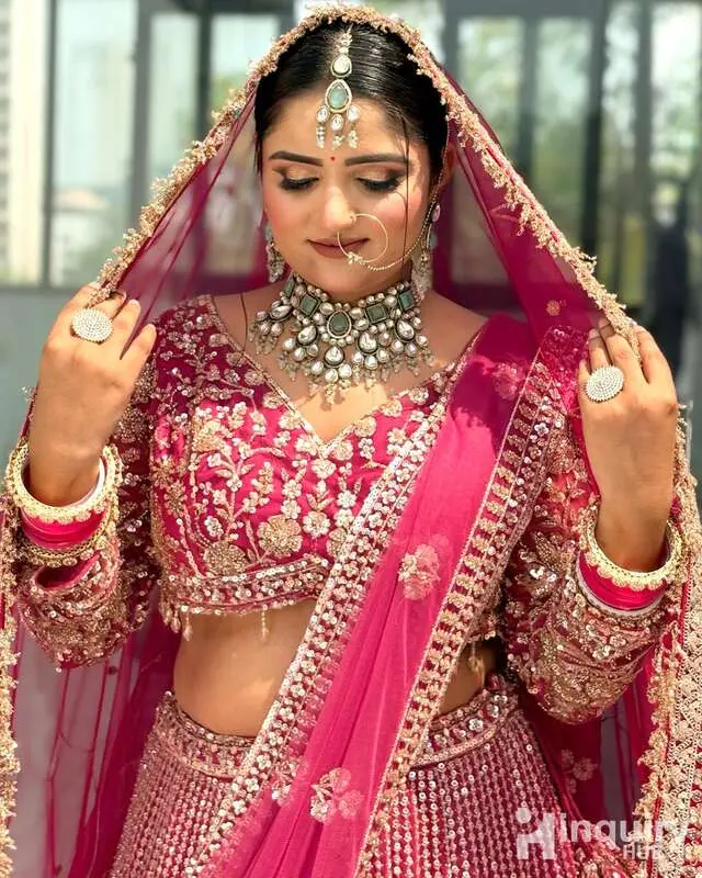 Tannu  Artist