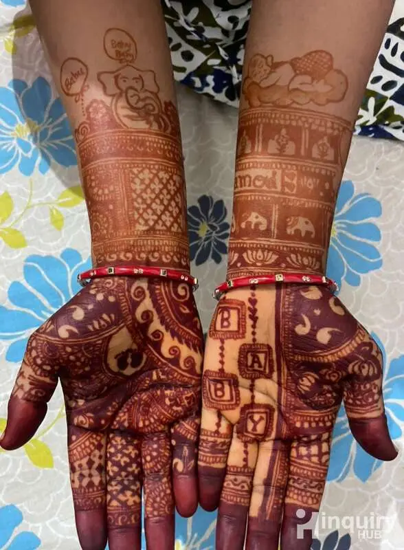 Rashi Mehandi Artist