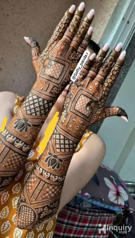Rashi Mehandi Artist