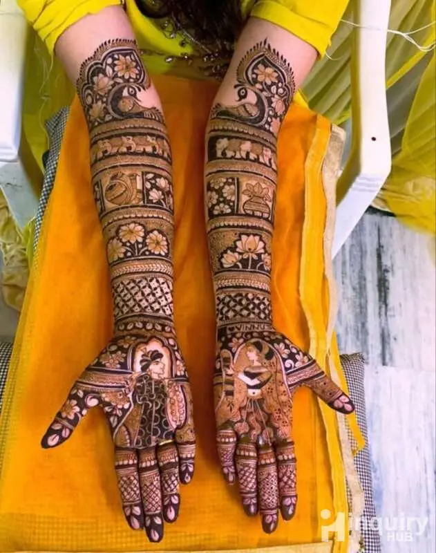 Zoya Mehendi Artist