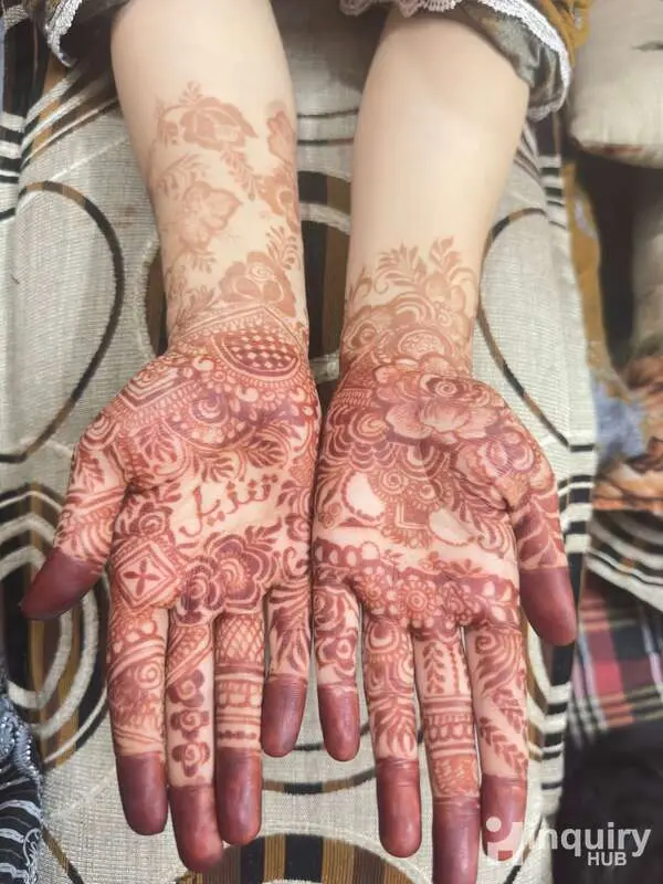 Kismatun Mehandi Artist