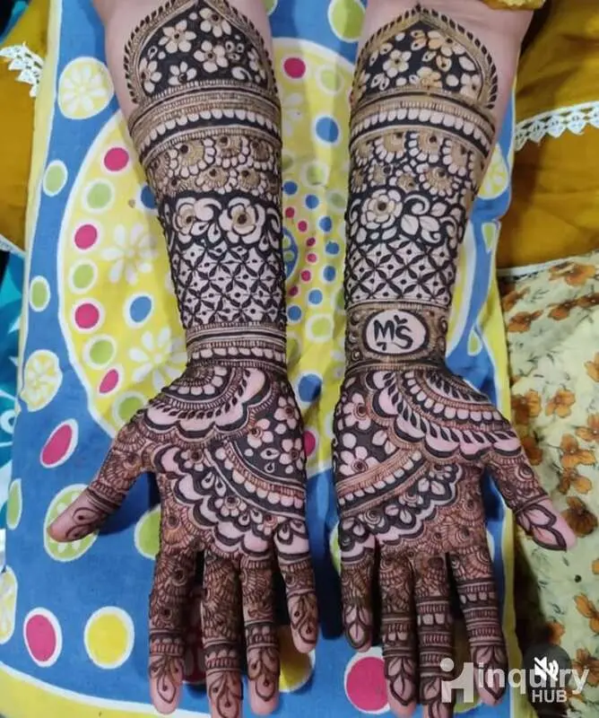 Alina  Mehendi Artist