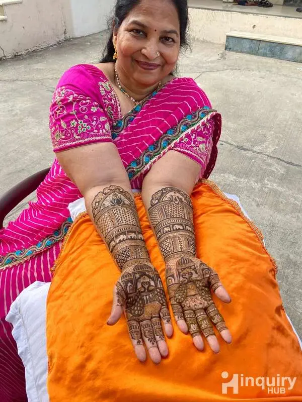 Nisha Mehndi Artist