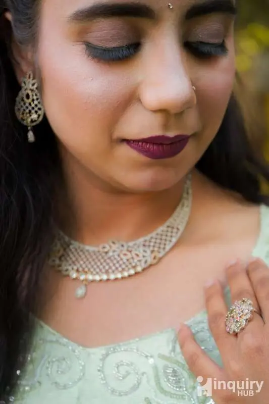 K Mansiprofessional Makeup Artist