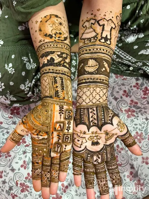 Bhoomi Mehndi Artist
