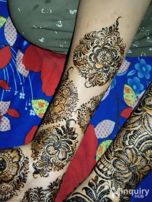 Bhoomi Mehndi Artist