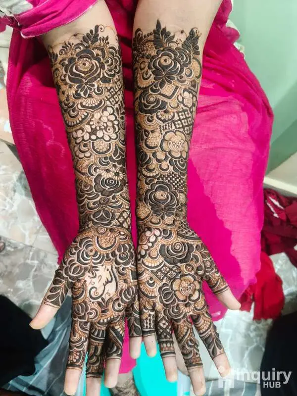 Asiya Parveen Mehndi Artist