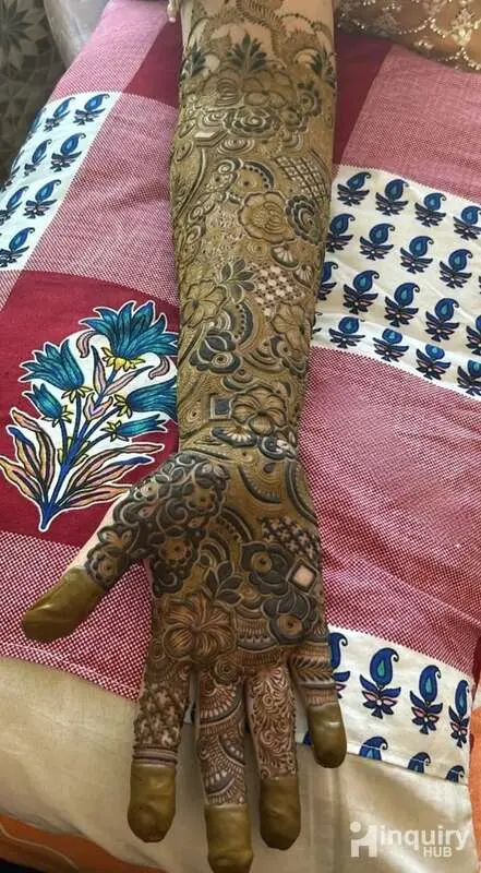 Asiya Parveen Mehndi Artist