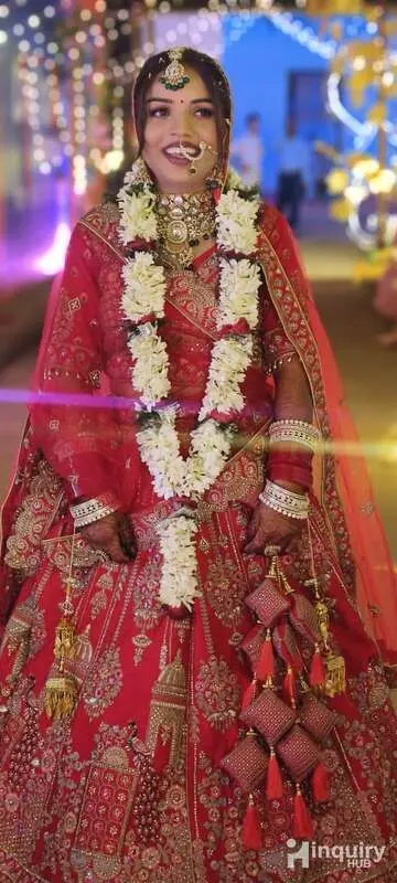 Pinki Mandal Makeup Artist