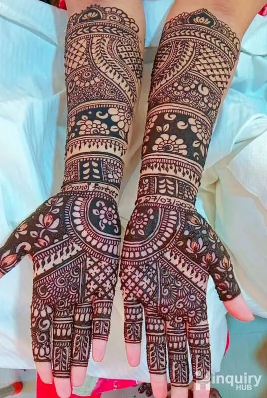 Srinithya Mehendi Designs