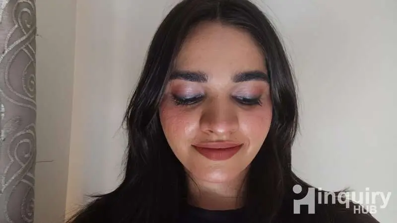 Jaini  Makeup Artist