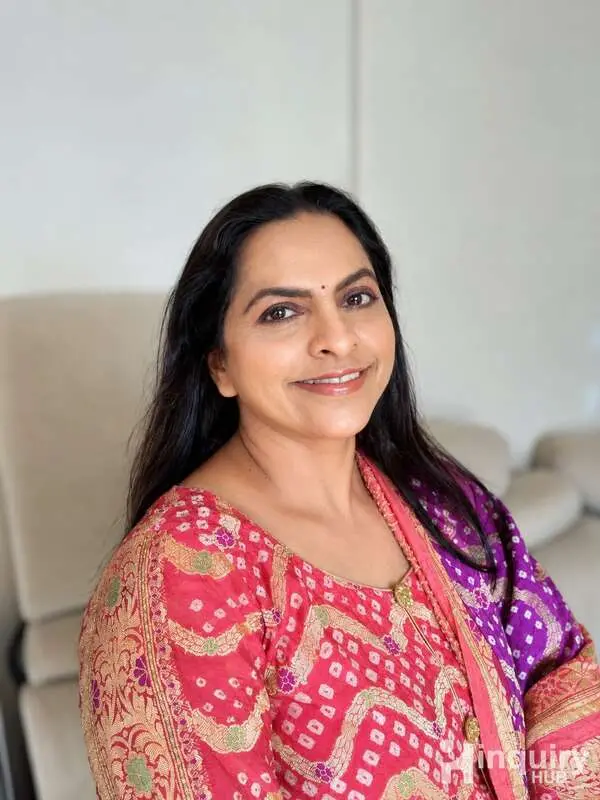 Jaini  Makeup Artist