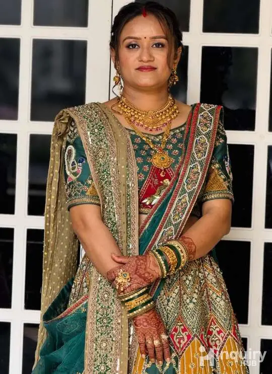 Om Bridal   Classes