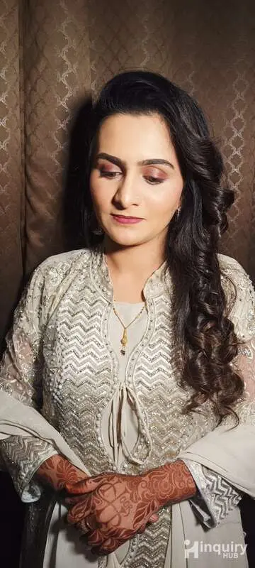 Makeup Artist Nilofer
