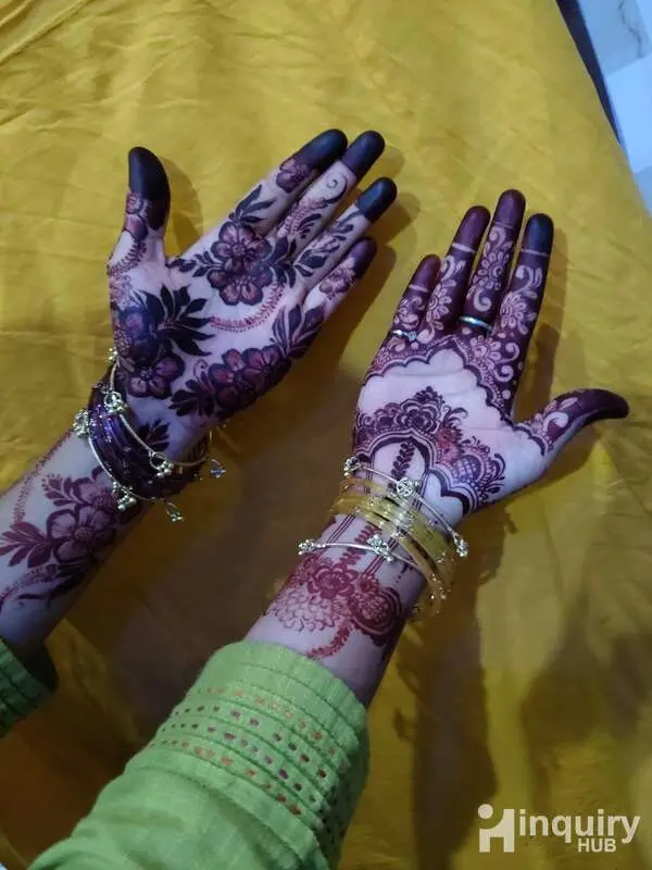 Khushbu Mehandi Artist