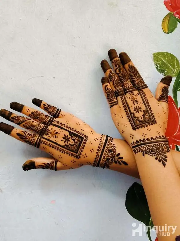 Khushbu Mehandi Artist