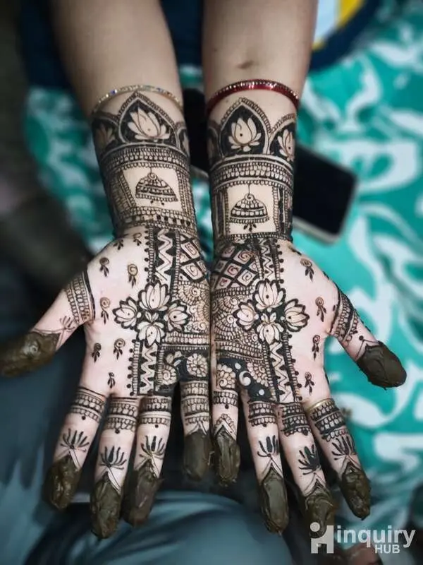 Ifra Mehendi