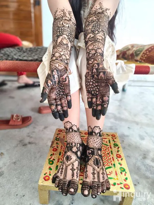 Ifra Mehendi