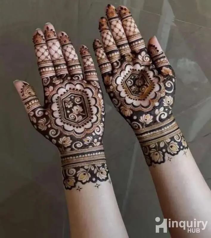 Heena Veda Mehndi Artist