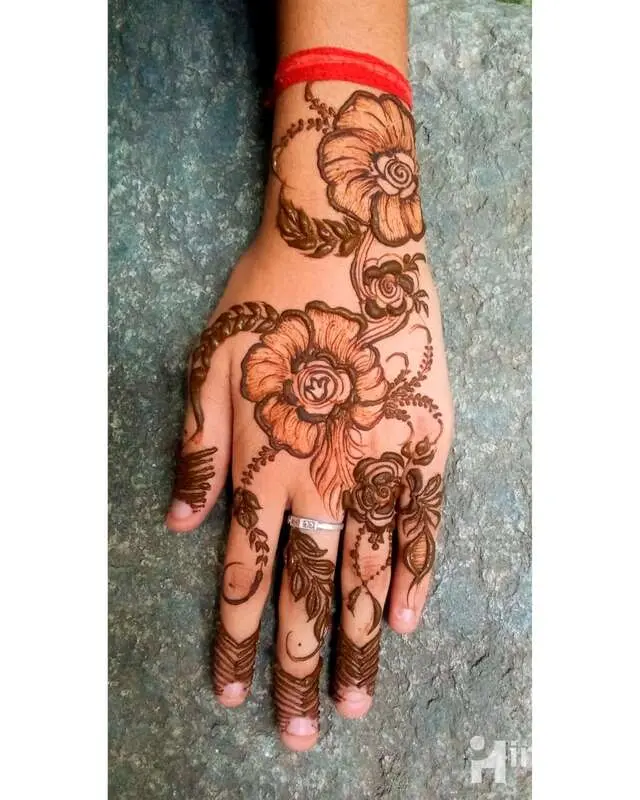 Heena Veda Mehndi Artist
