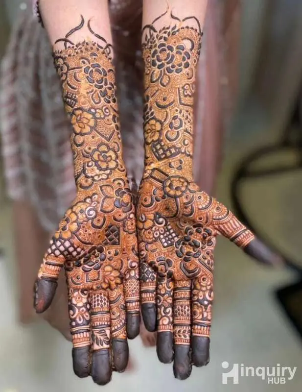 Heena Veda Mehndi Artist