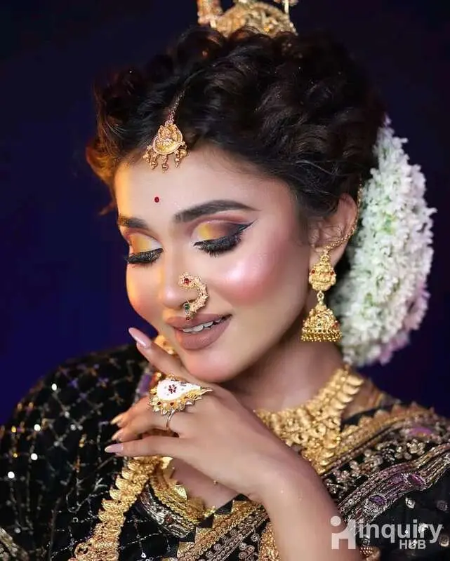 Sujatahari Mekup Artist
