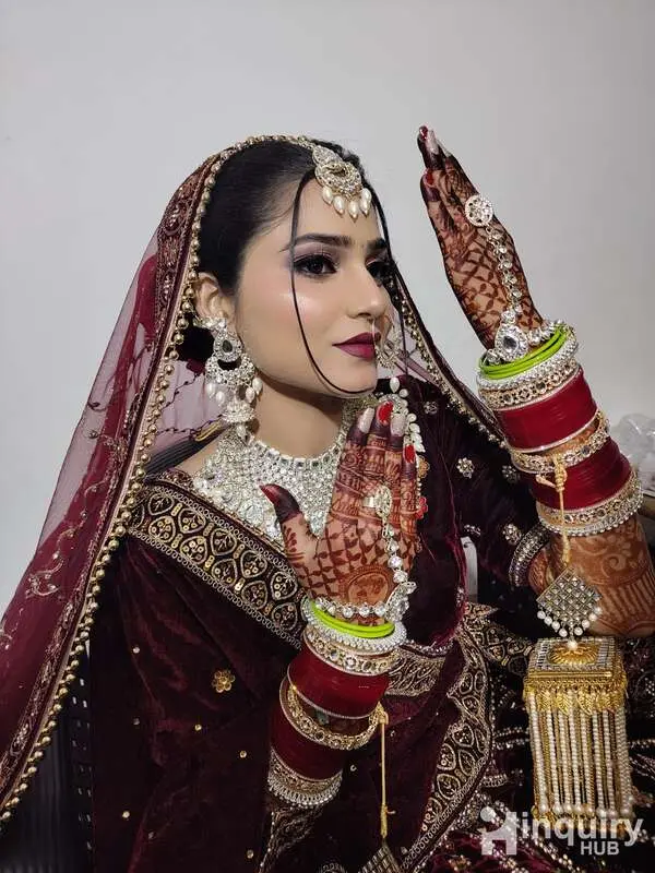 Heenu Makeup Artist